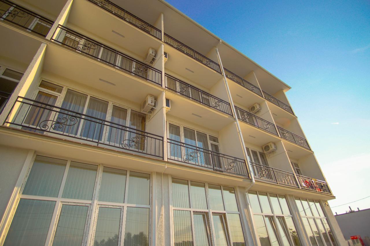 Sariya Hotel Kheivani Exteriér fotografie